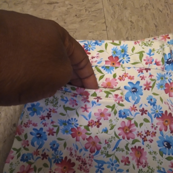 Vintage Floral 90's High Rise Jean Shorts, Size: 30 - Picture 11 of 12